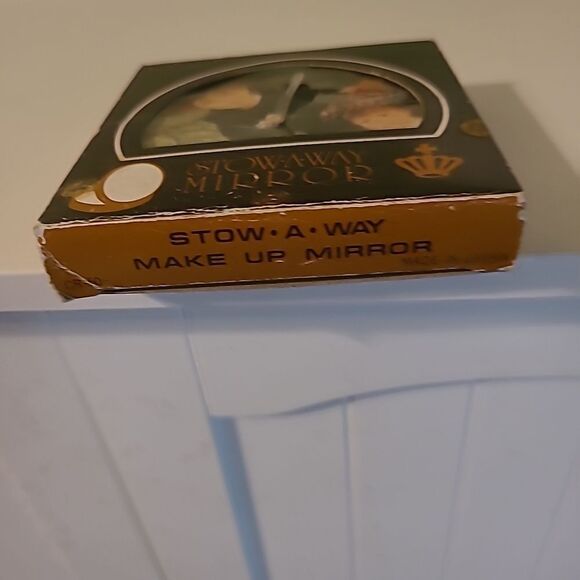 Stowaway Mirror and Box - Picture 2 of 8